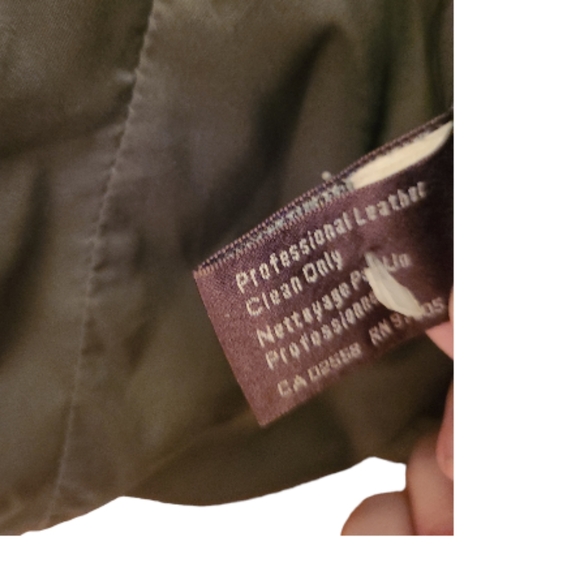 Danier Leather Womans Jacket - Picture 8 of 12